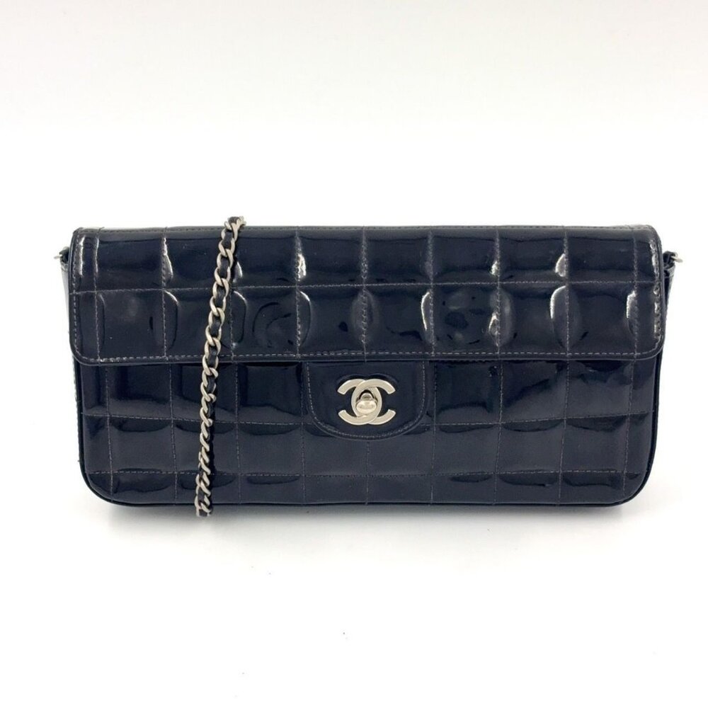 CHANEL Patent Leather East West Chocolate Bar Flap Bag Black Purse - Picture 3 of 13